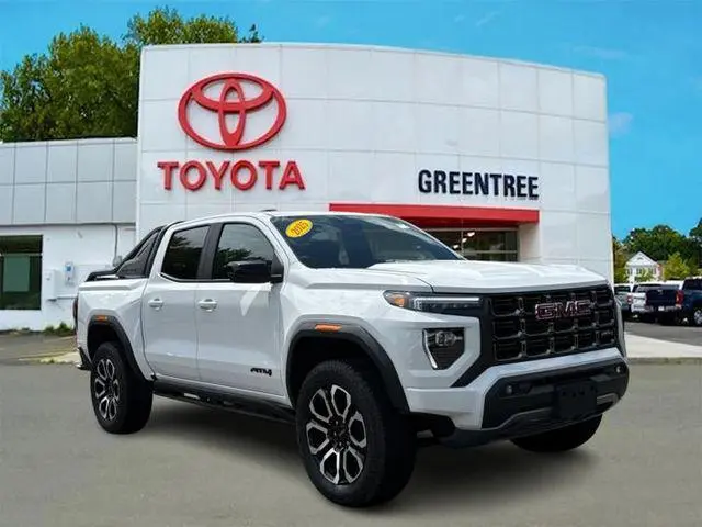 2025 GMC Canyon AT4