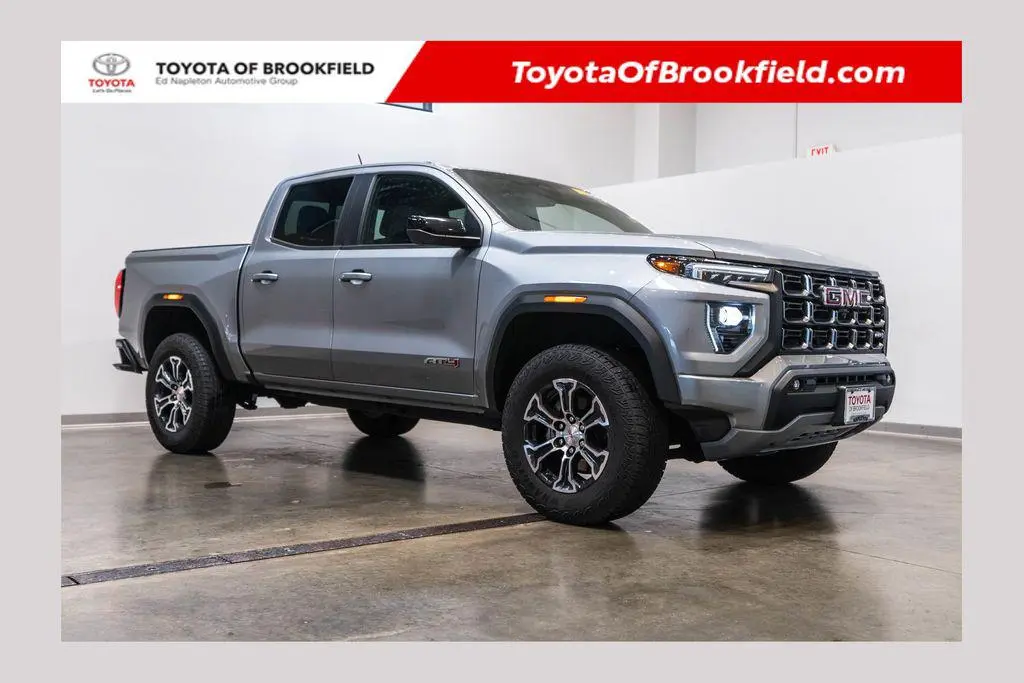 2024 GMC Canyon AT4