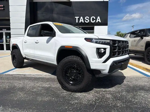 2023 GMC Canyon AT4