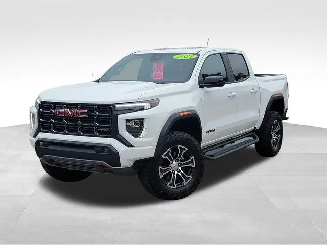 2023 GMC Canyon AT4