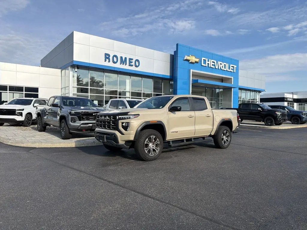 2024 GMC Canyon AT4