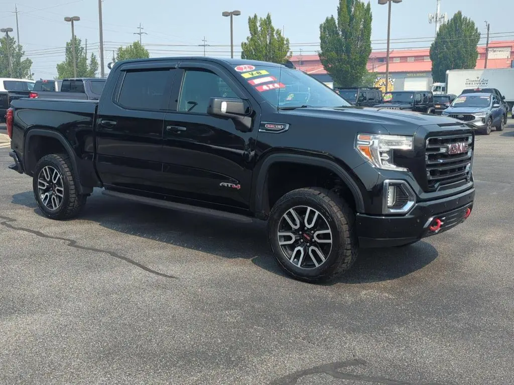 2022 GMC Sierra 1500 Limited AT4