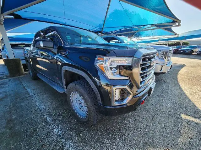 2022 GMC Sierra 1500 Limited AT4