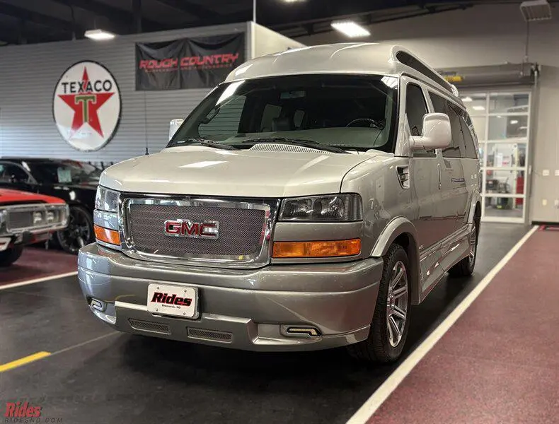 2017 GMC Savana 2500 Work Van
