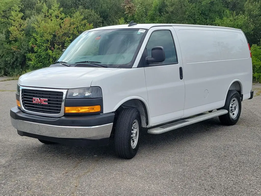 2025 GMC Savana Work Van