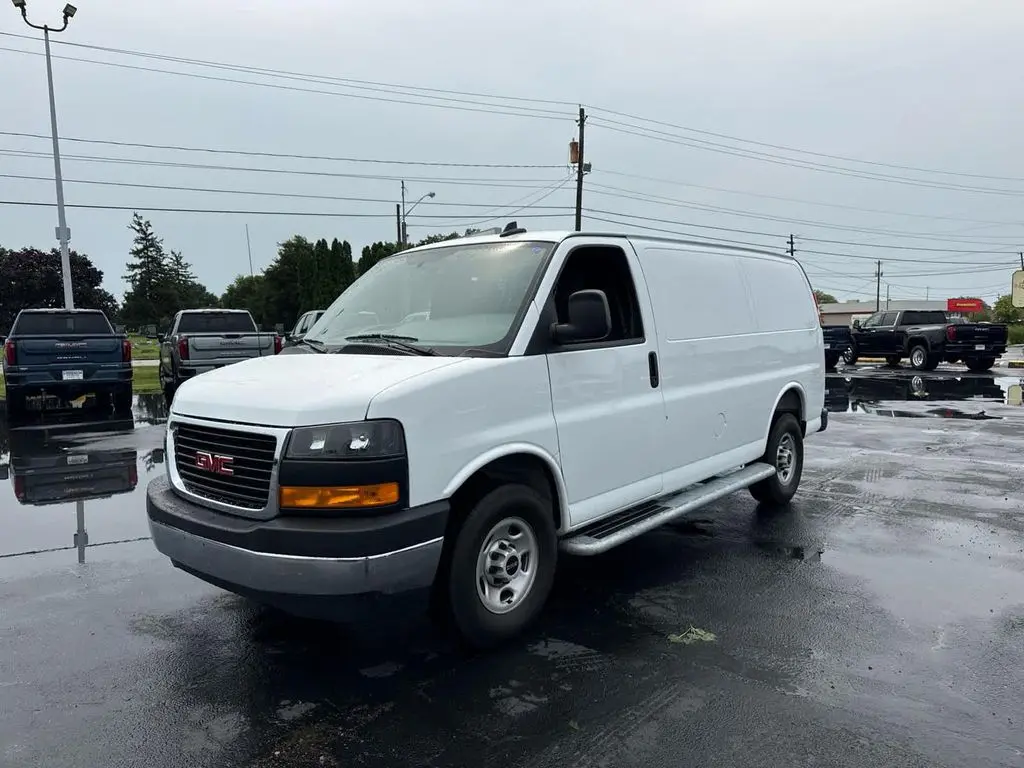 2025 GMC Savana Work Van