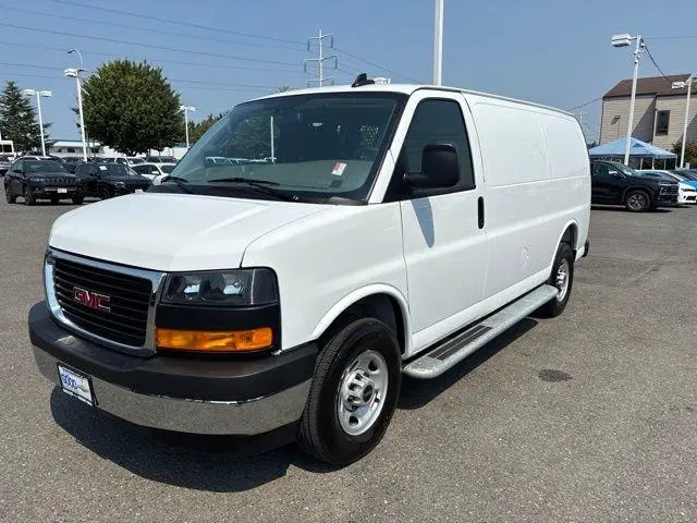 2025 GMC Savana Work Van