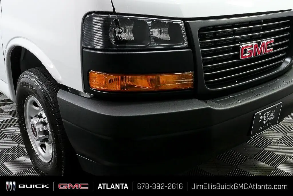 2025 GMC Savana Work Van