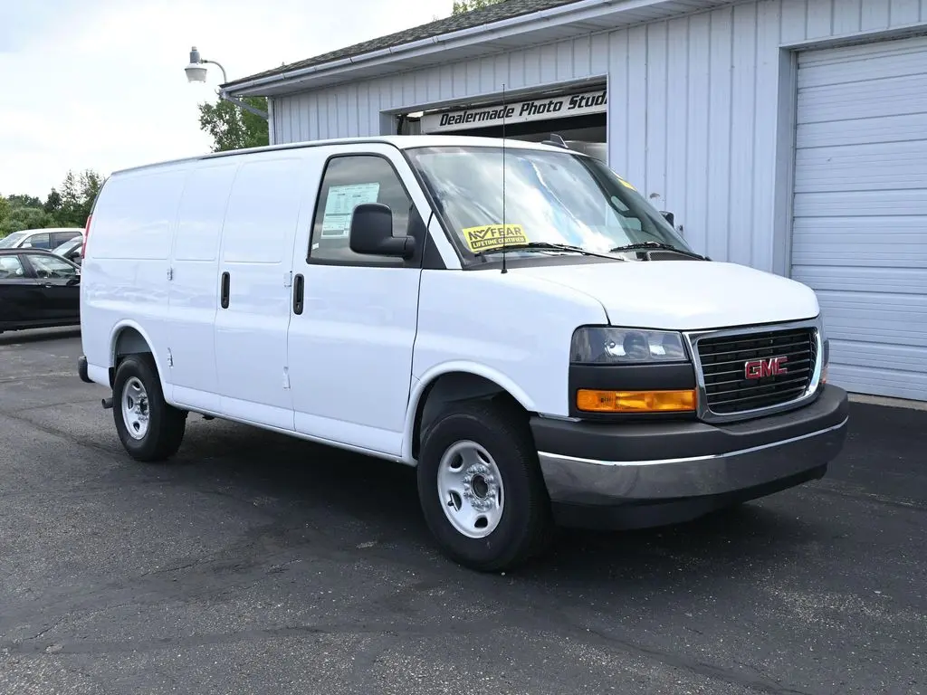2025 GMC Savana Work Van