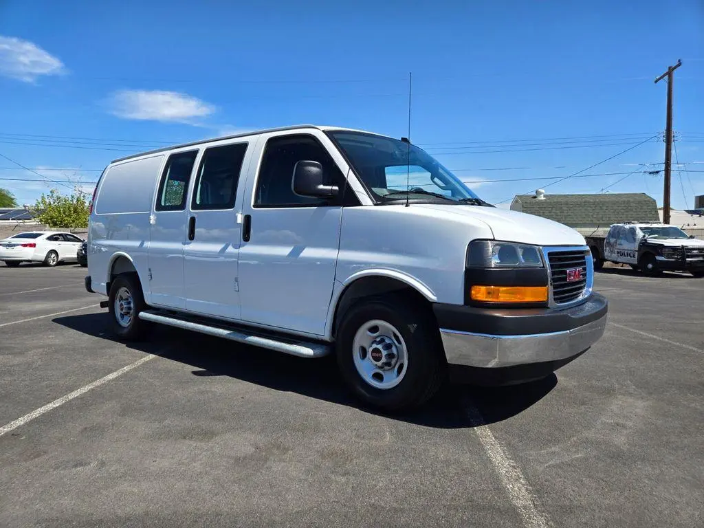 2025 GMC Savana Work Van