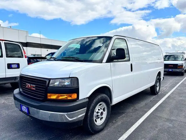 2026 GMC Savana 3500 Cargo Van