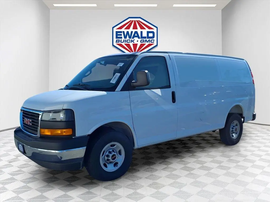 2026 GMC Savana 3500 Cargo Van