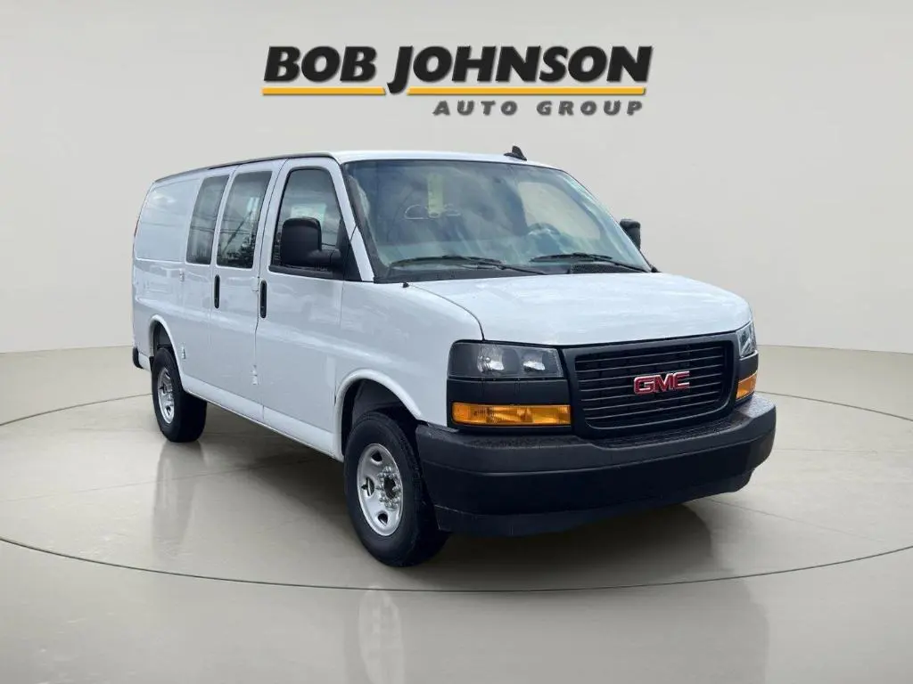 2026 GMC Savana 3500 Cargo Van