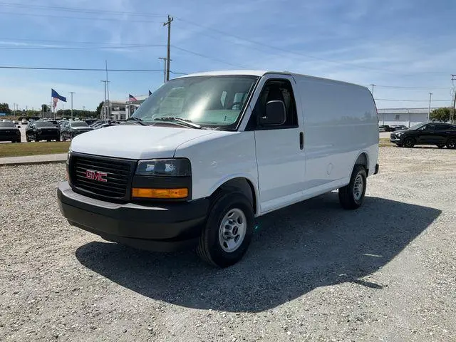 2026 GMC Savana 3500 Work Van