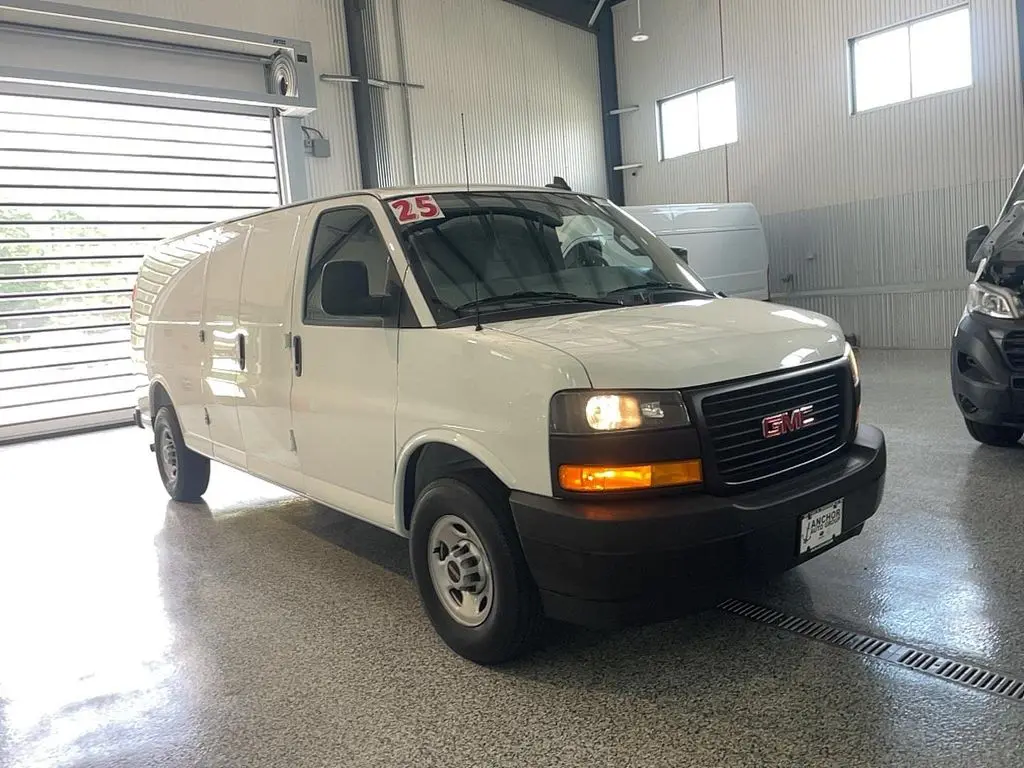 2025 GMC Savana Work Van