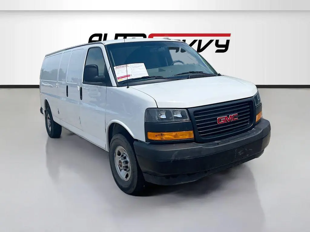 2025 GMC Savana Work Van