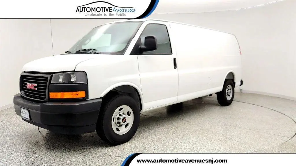 2025 GMC Savana Work Van