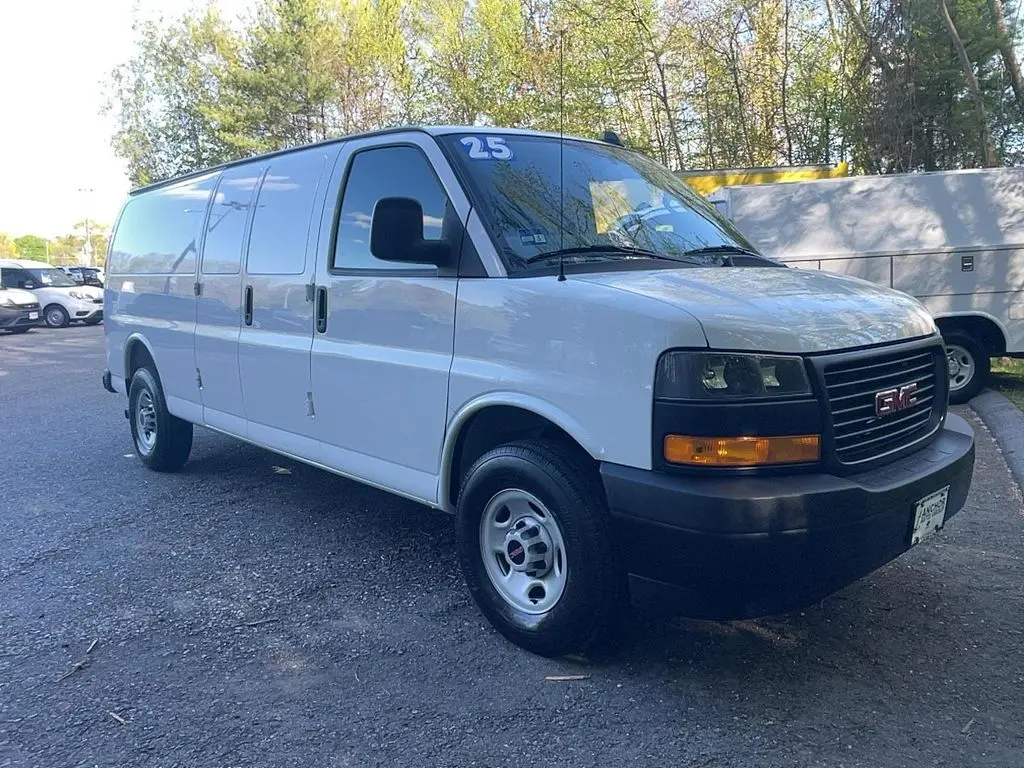 2025 GMC Savana Work Van