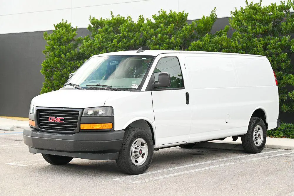 2022 GMC Savana 3500