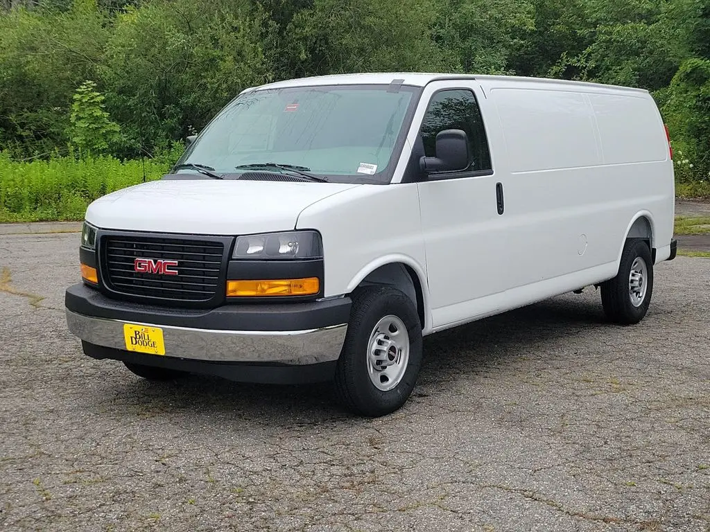2026 GMC Savana 3500