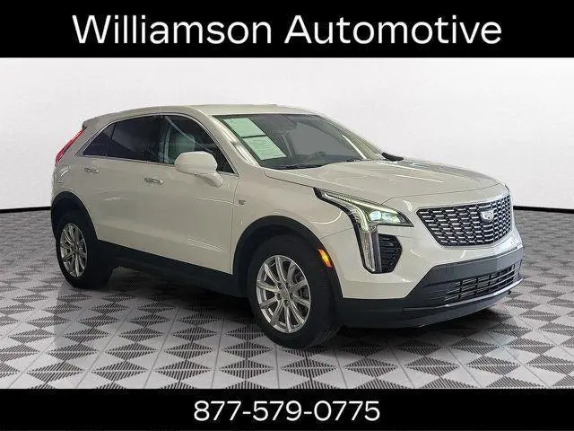 2022 Cadillac XT4 Luxury