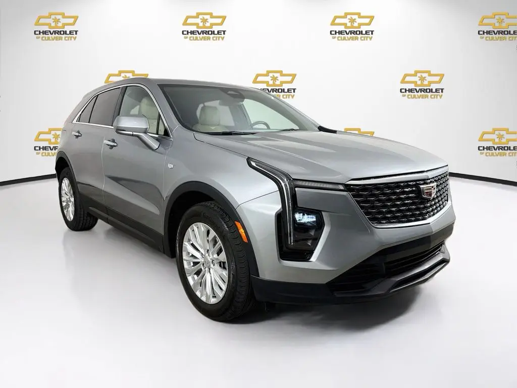 2024 Cadillac XT4 Luxury