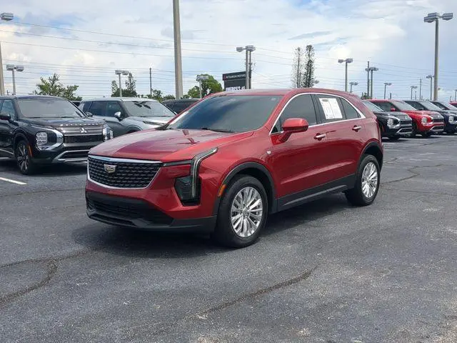 2024 Cadillac XT4 Luxury
