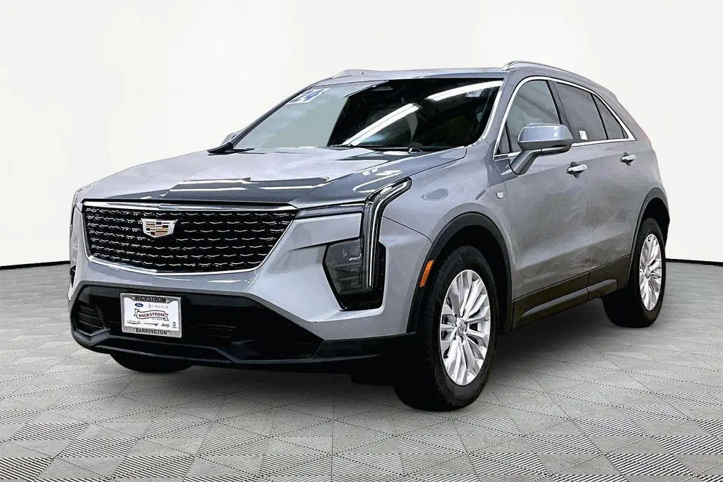 2024 Cadillac XT4 Luxury