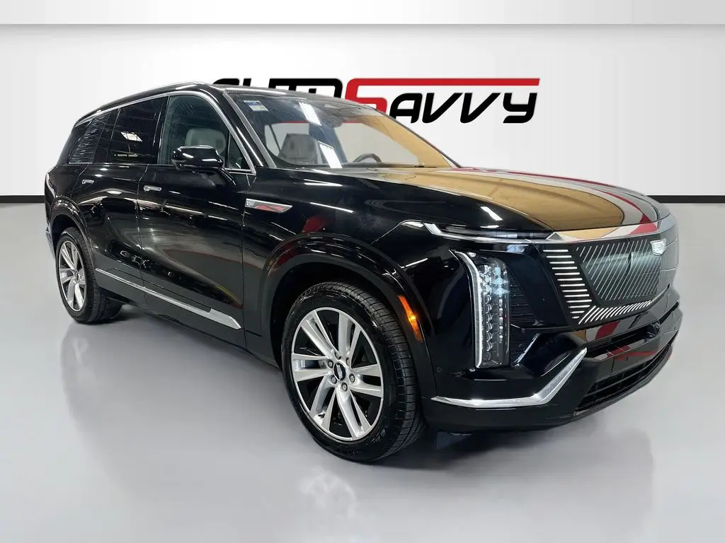 2026 Cadillac VISTIQ Luxury