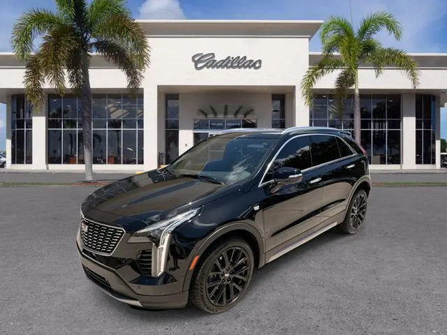 2022 Cadillac XT4 Premium Luxury