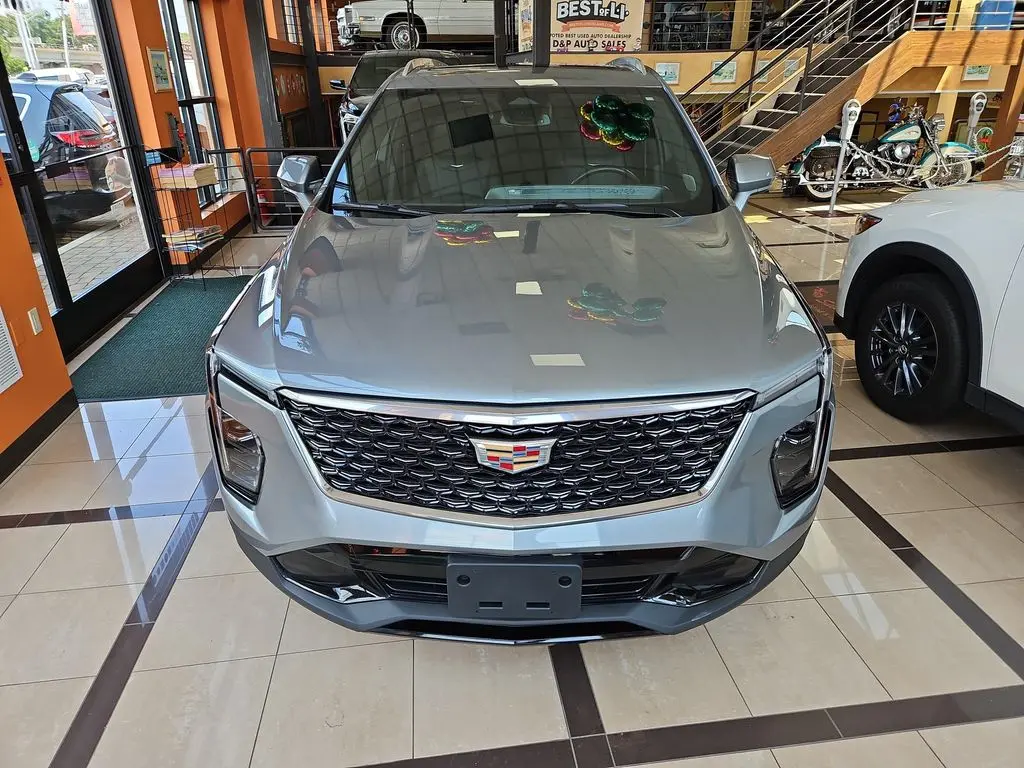 2024 Cadillac XT4 Premium Luxury
