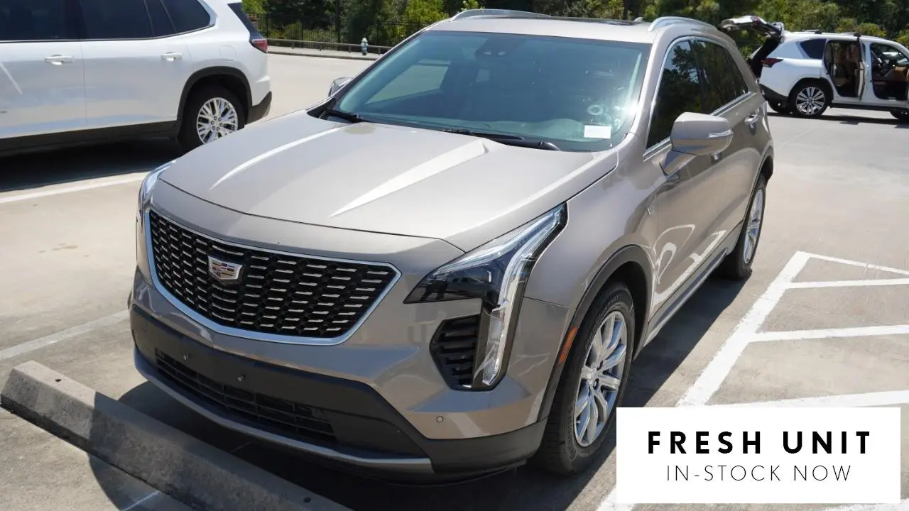 2022 Cadillac XT4 Premium Luxury