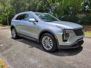 2025 Cadillac XT4 Premium Luxury