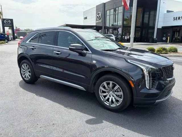 2023 Cadillac XT4 Premium Luxury