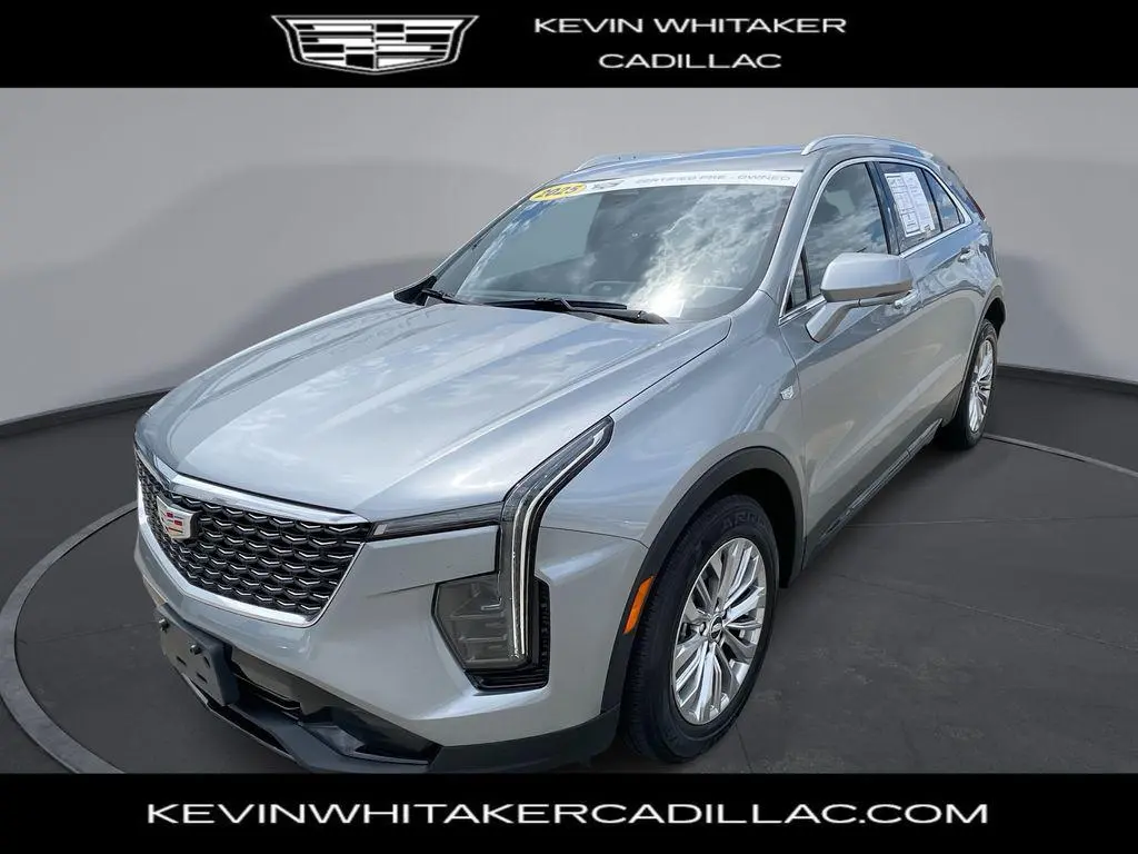 2025 Cadillac XT4 Premium Luxury