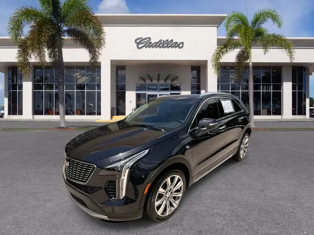 2023 Cadillac XT4 Premium Luxury