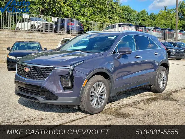2025 Cadillac XT4 Premium Luxury