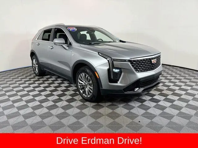 2025 Cadillac XT4 Premium Luxury