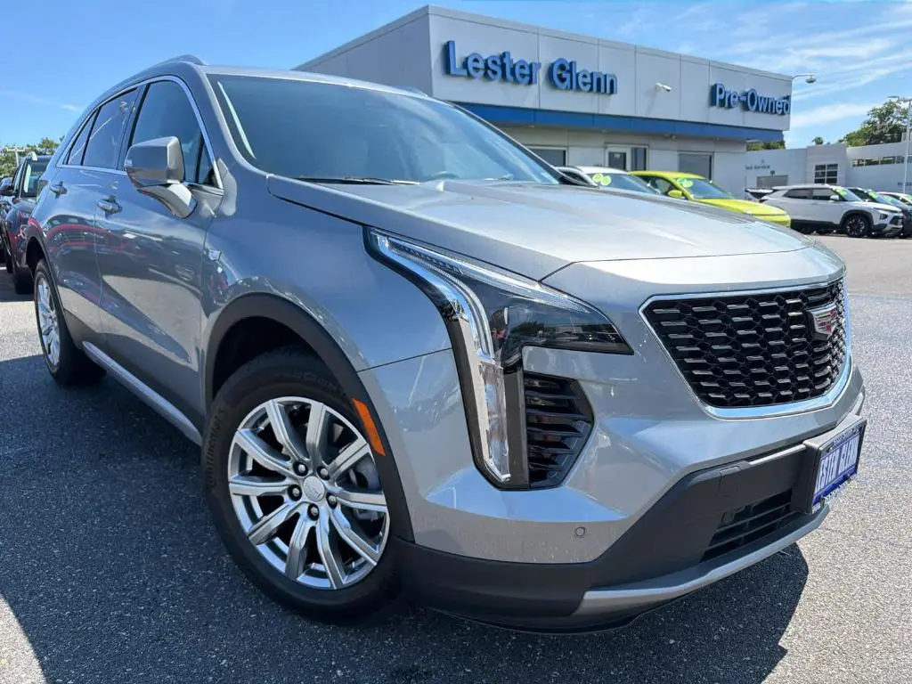 2023 Cadillac XT4 Premium Luxury