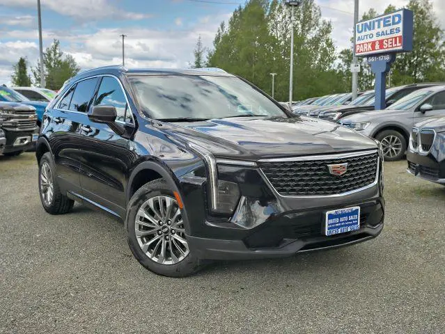 2024 Cadillac XT4 Premium Luxury