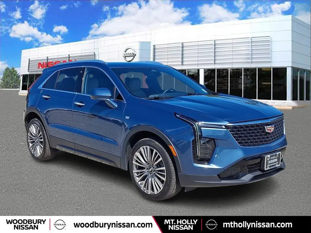 2024 Cadillac XT4 Premium Luxury