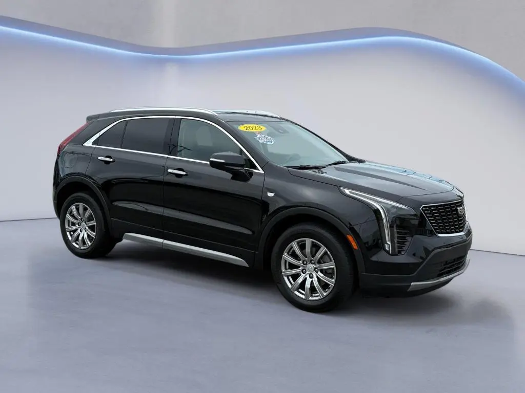 2023 Cadillac XT4 Premium Luxury