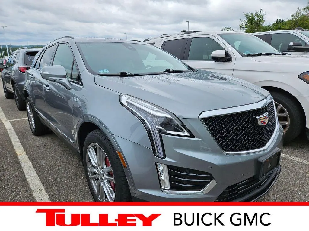 2023 Cadillac XT5 Sport