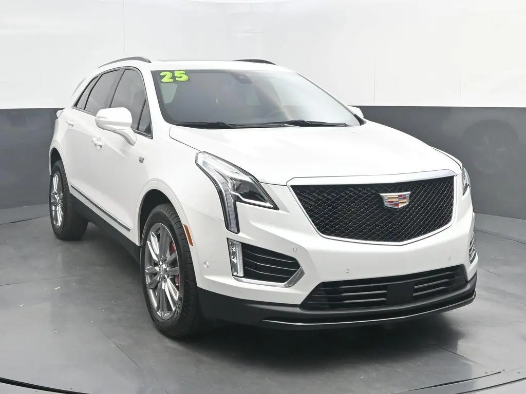 2025 Cadillac XT5 Sport