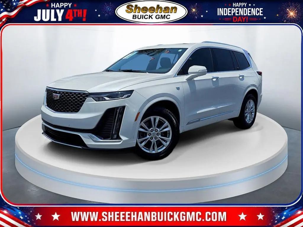 2025 Cadillac XT6 Luxury