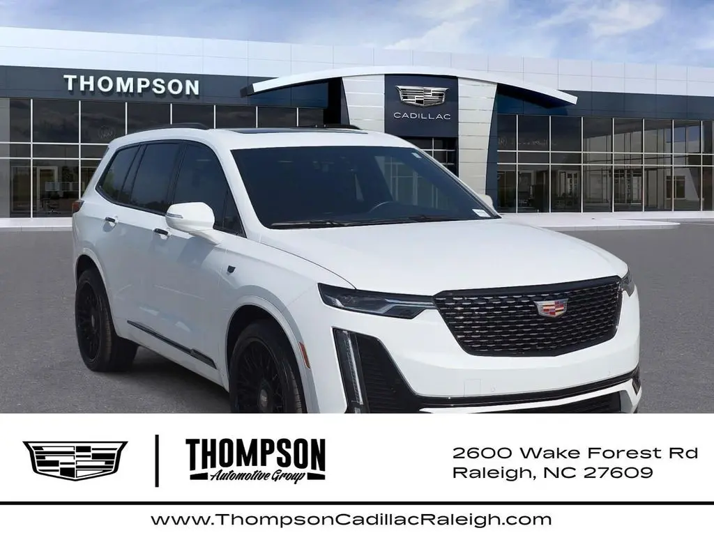 2025 Cadillac XT6 Luxury