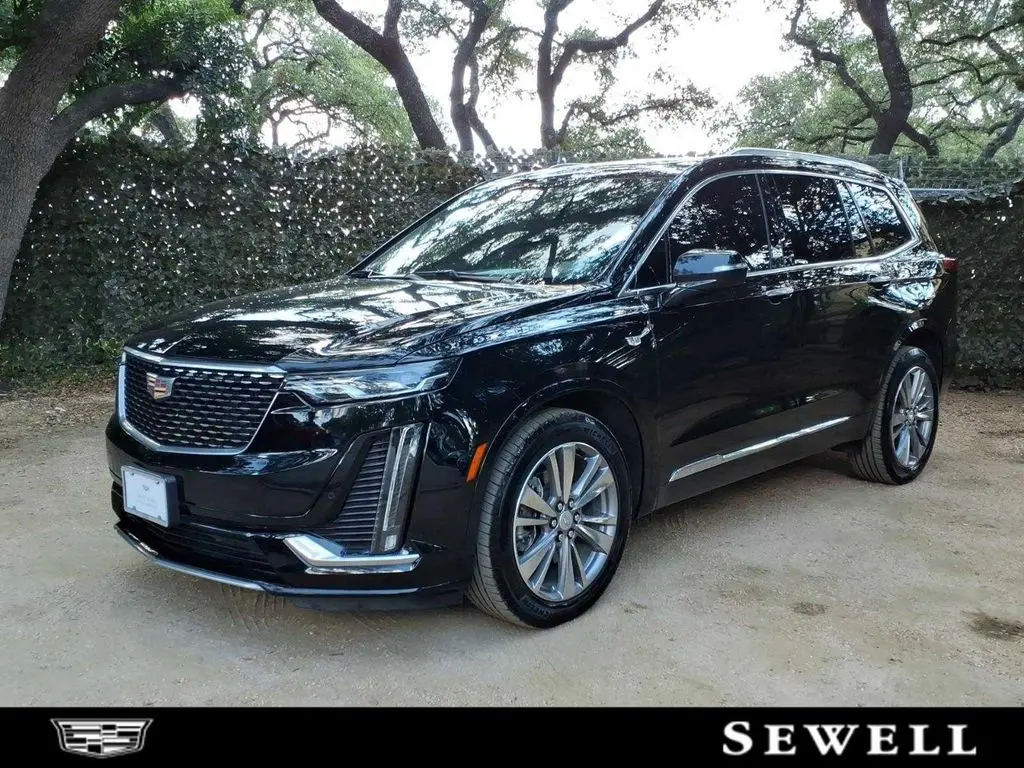 2025 Cadillac XT6 Premium Luxury