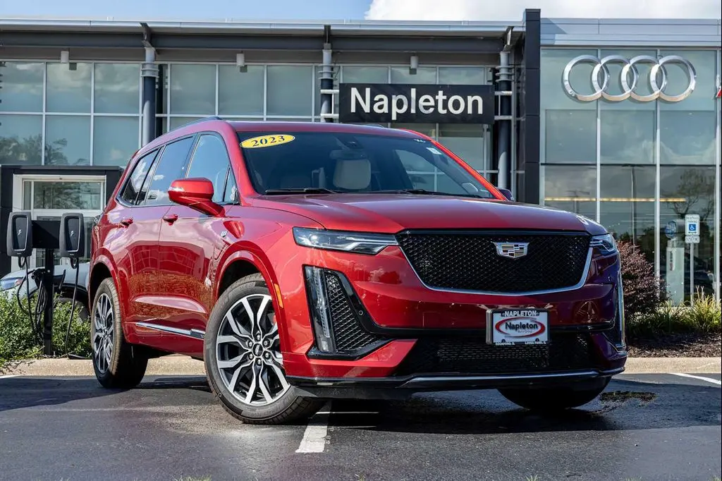 2023 Cadillac XT6 Sport