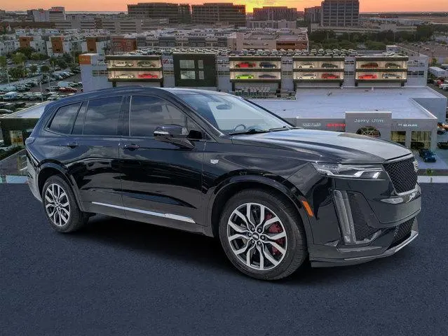 2023 Cadillac XT6 Sport