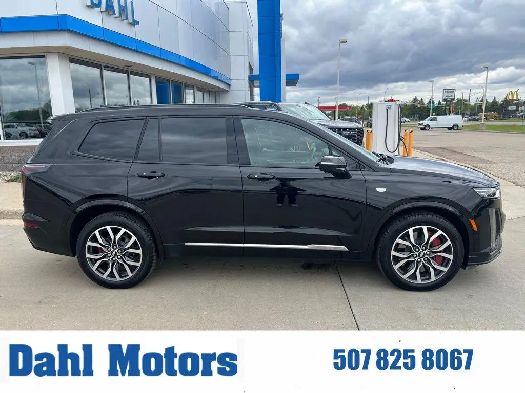 2025 Cadillac XT6 Sport Platinum